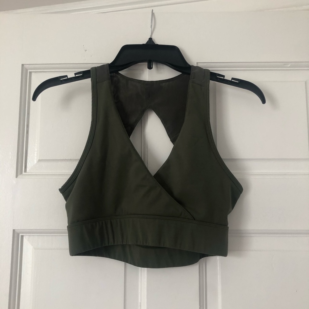 Gymshark nikki blacketter collection sports bra